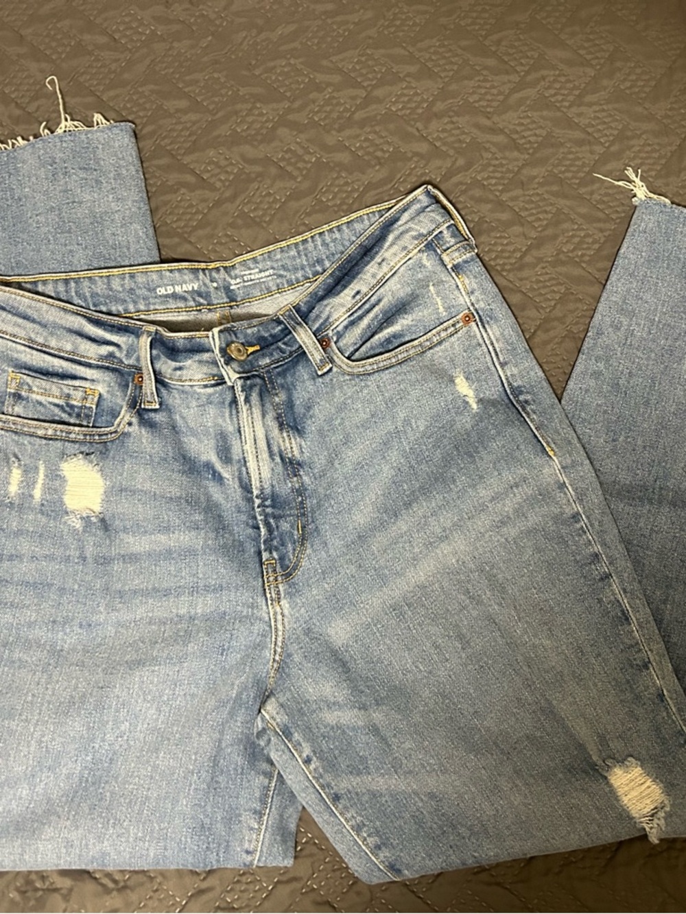 Old Navy Light Wash Distressed Straight Leg Jeans — Size 10